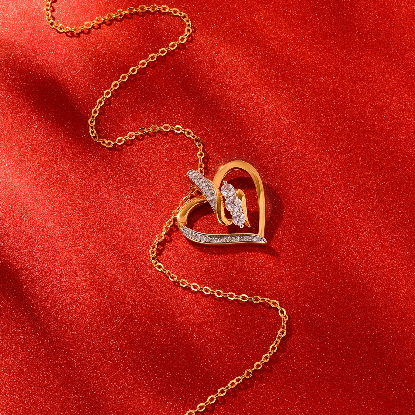 1pc Classy Luxury 925 Sterling Silvery Moissanite Heart Pendant Necklace Plated with 18K Golden, Suitable for Wedding Banquet Jewelry Decoration, Gift for Wife and Girlfriend, Includes Exquisite Velvet Gift Box