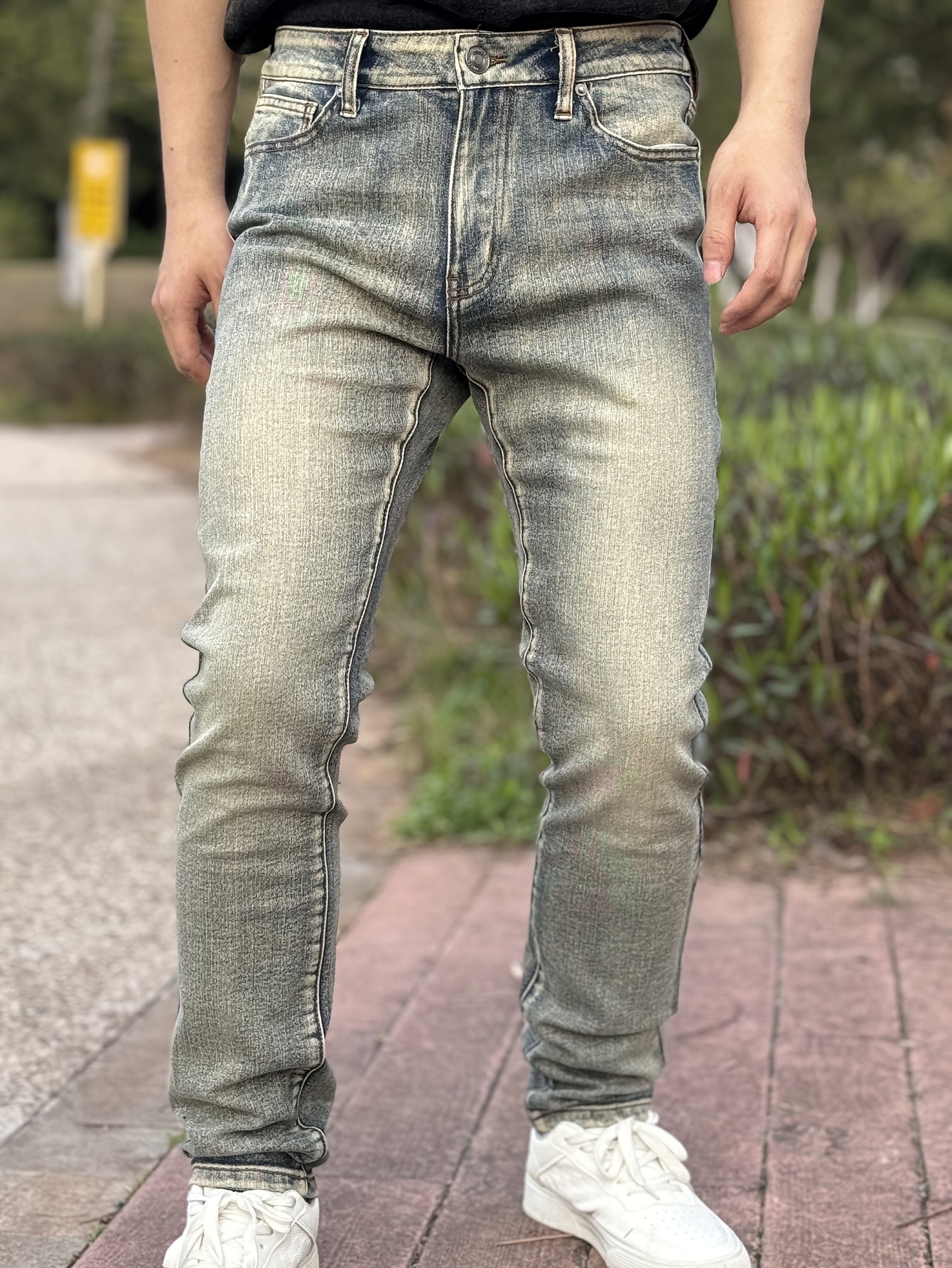 American Men'S Stretch Denim Pants, Fashion Casual Style, Fashion Wash, Suitable for All Occasions, Slim-Fit Stretch Pants, Side Yellow Line Bone Design, Can Roll Feet And Not Roll Feet, Suitable for All Seasons, So Young Men